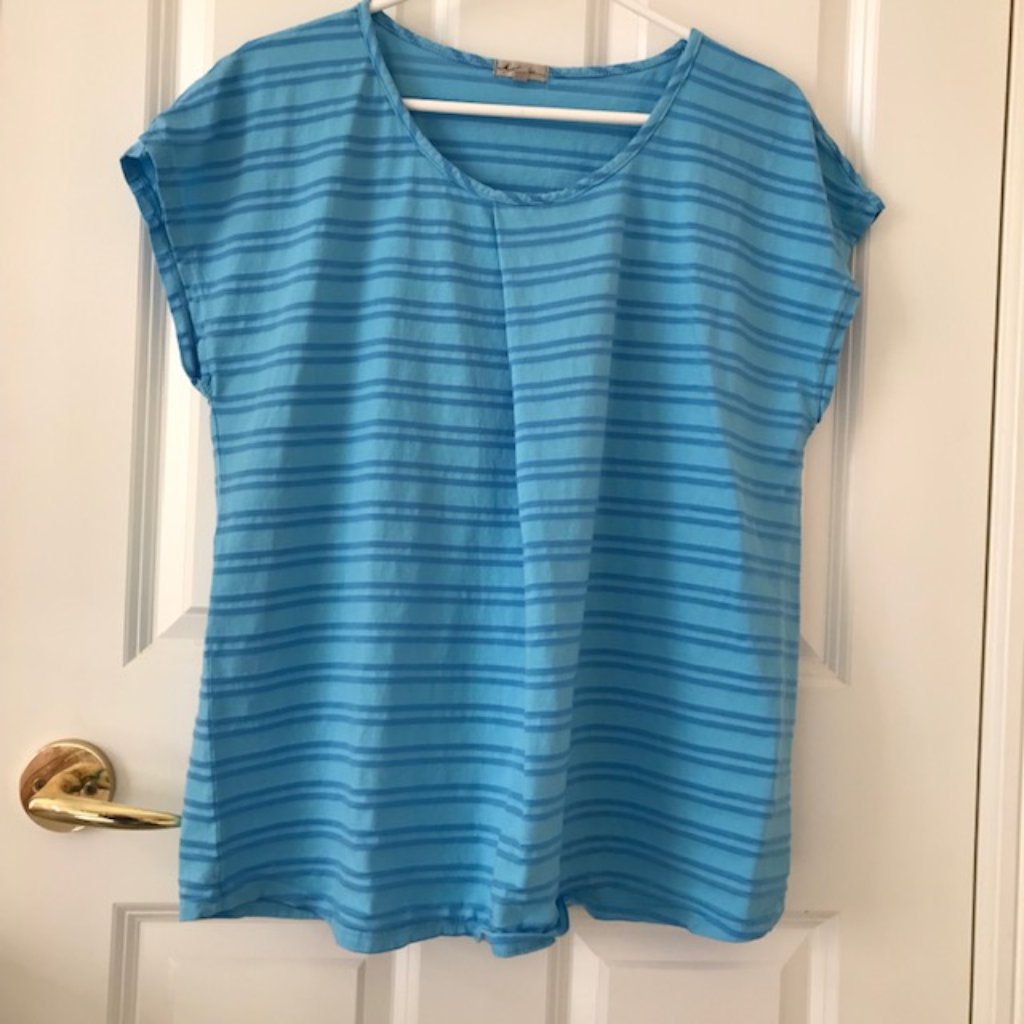Mododoc Tee